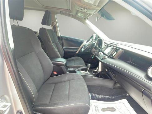 Used 2017 Toyota RAV4 XLE image 13