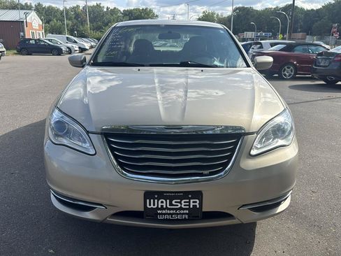 Used 2014 Chrysler 200 LX FWD image 2