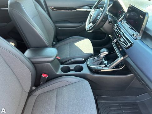 Used 2022 Kia Seltos S FWD image 12