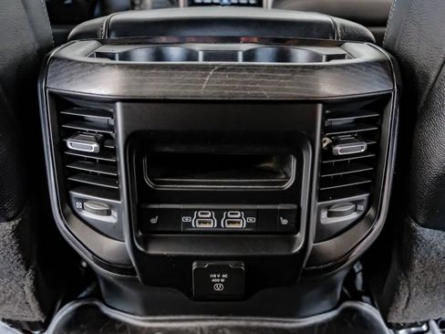 Used 2022 RAM 2500 Limited AWD/4WD image 36