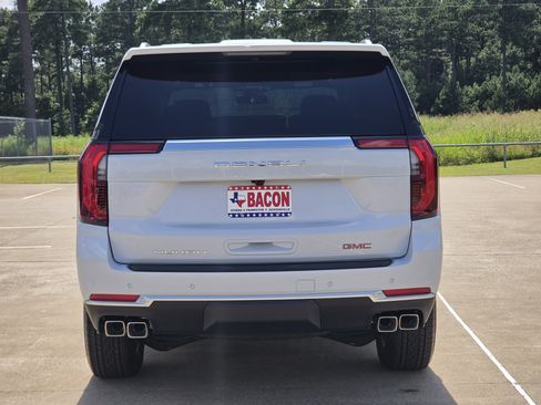 New 2026 GMC Yukon Denali RWD image 4