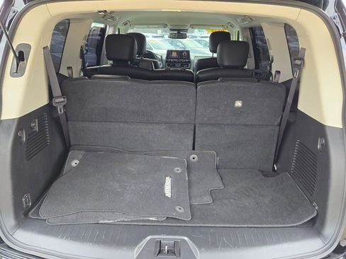Used 2021 Nissan Armada SV w/ SV Appearance Package image 14