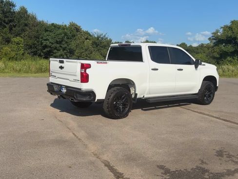Used 2024 Chevrolet Silverado 1500 Custom Trail Boss w/ LPO, Dark Essentials Package AWD/4WD image 8