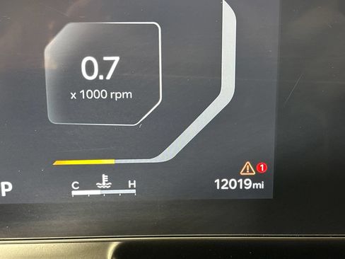 Used 2025 Kia Carnival SX FWD image 17