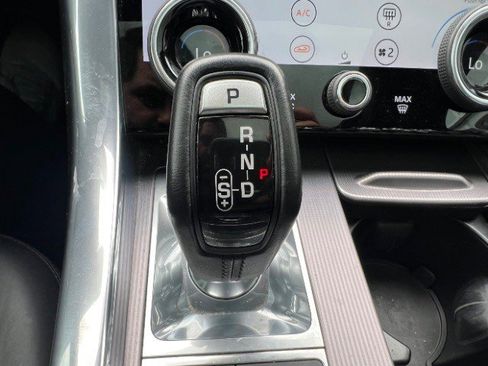 Used 2019 Land Rover Range Rover Sport HSE image 39