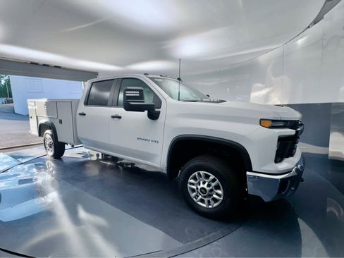 New 2025 Chevrolet Silverado 2500 W/T w/ WT Convenience Package image 1