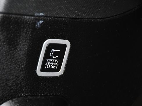 Used 2024 Jeep Wagoneer 4WD w/ HD Trailer Tow Package image 55