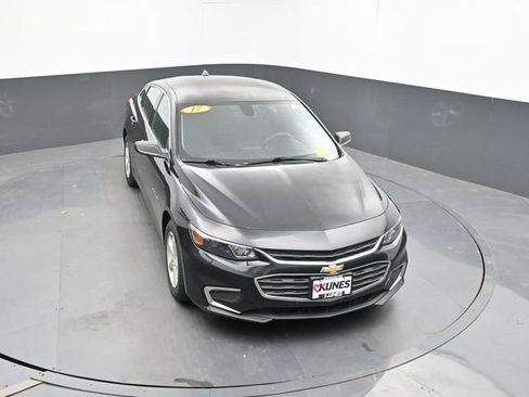 Used 2017 Chevrolet Malibu LS FWD image 11