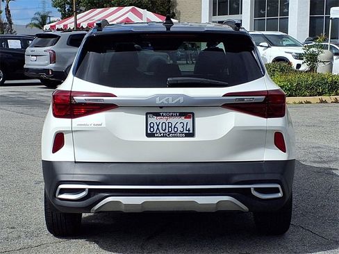 Used 2022 Kia Seltos S image 3