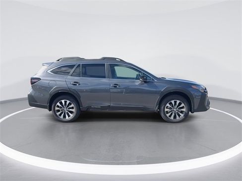 Certified 2025 Subaru Outback Limited image 9