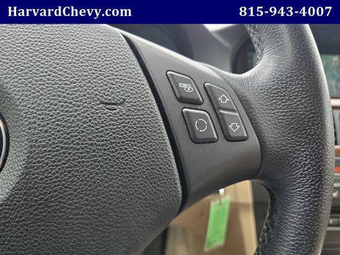 Used 2011 BMW 328i xDrive Sedan AWD/4WD image 18