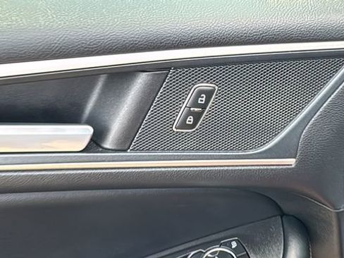 Certified 2023 Ford Edge SEL w/ Convenience Package AWD/4WD image 10