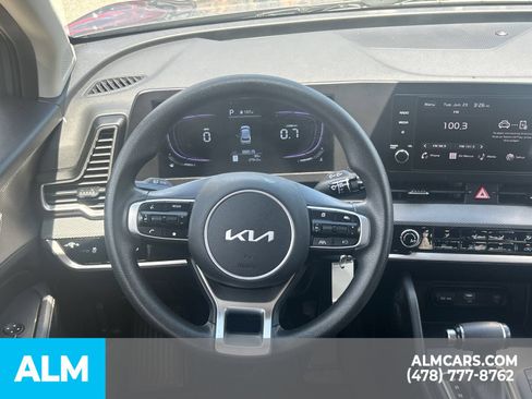 Used 2025 Kia Sportage LX FWD image 27
