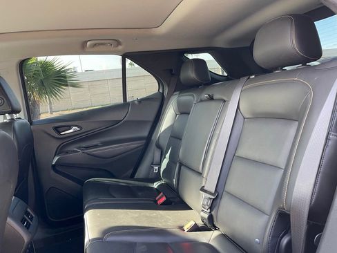 Used 2021 Chevrolet Equinox Premier image 15