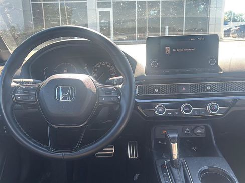 Used 2023 Honda Civic Sport image 6