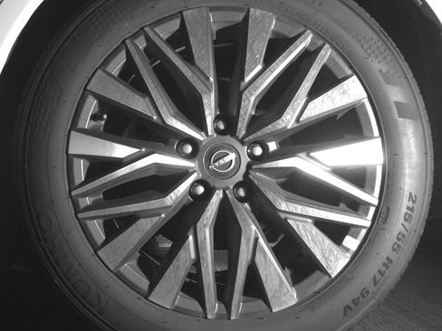 Used 2025 Nissan Altima 2.5 SV image 14