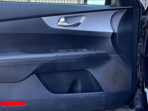 Used 2023 Kia Forte LX FWD image 23