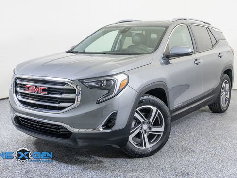 Used 2020 GMC Terrain SLT w/ Preferred Package AWD/4WD image 3