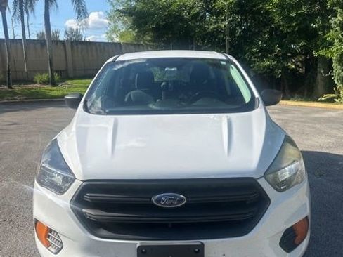 Used 2019 Ford Escape S FWD image 3
