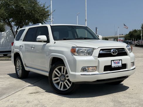 Used 2010 Toyota 4Runner Limited RWD image 2