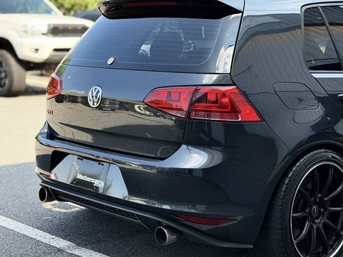 Used 2017 Volkswagen GTI Sport FWD image 9
