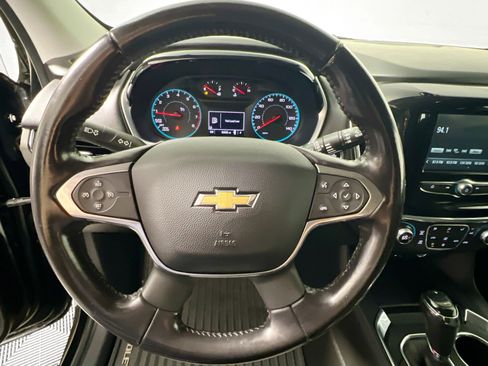 Used 2019 Chevrolet Traverse LT image 17
