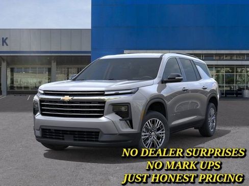 New 2026 Chevrolet Traverse LT image 6