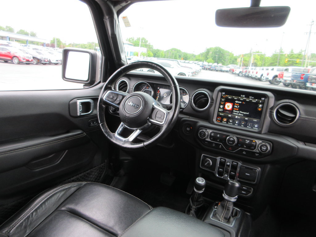 Used 2020 Jeep Gladiator Overland AWD/4WD image 24