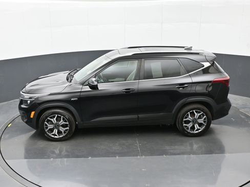 Used 2021 Kia Seltos EX image 37