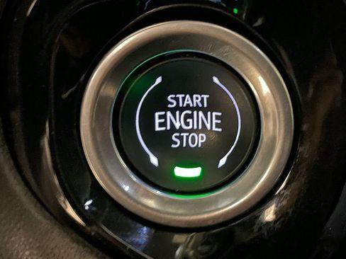 Used 2024 GMC Sierra 1500 Elevation image 29