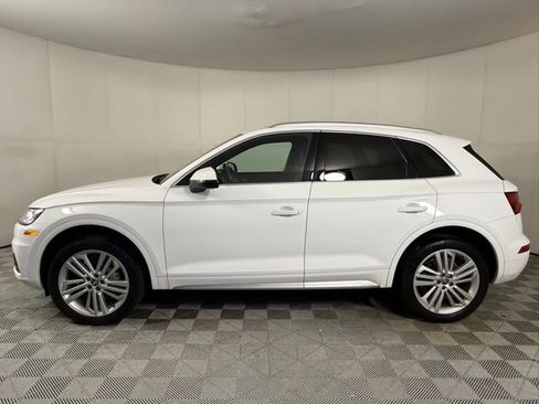 Used 2018 Audi Q5 2.0T Premium Plus w/ Premium Plus Package image 3