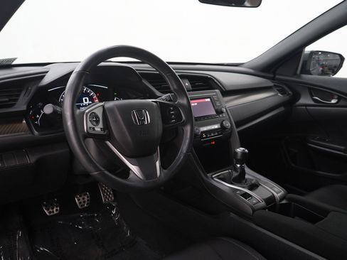 Used 2018 Honda Civic Sport image 21