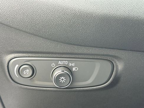 Used 2023 Chevrolet Equinox RS AWD/4WD image 23