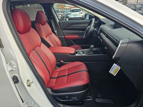 New 2026 MAZDA CX-50 AWD 2.5 Hybrid w/ Cargo Package image 29