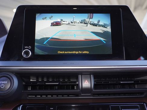 Used 2023 Toyota Prius Prime SE image 16