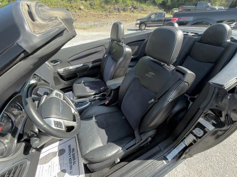 Used 2012 Chrysler 200 S FWD image 17