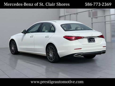 Used 2022 Mercedes-Benz C 300 4MATIC Sedan image 3