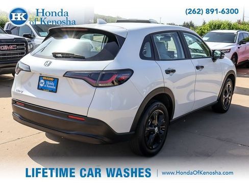 Certified 2025 Honda HR-V LX image 5