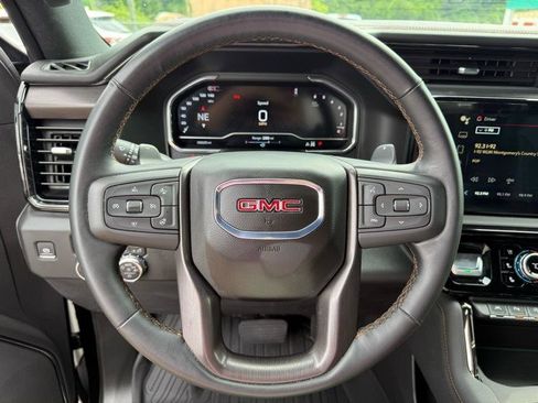Used 2025 GMC Sierra 1500 AT4 image 29