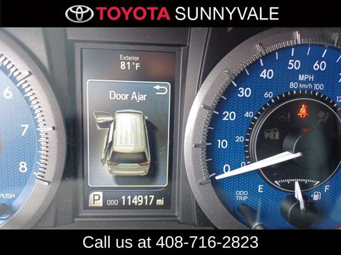 Used 2019 Toyota Sienna LE w/ Carpet Mat Package FWD image 3