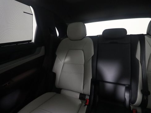 New 2026 Porsche Cayenne S image 15