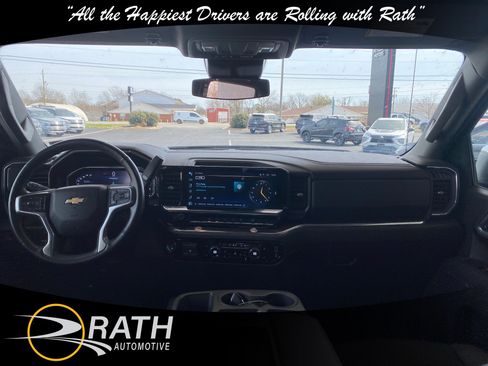 Used 2025 Chevrolet Silverado 1500 LT image 15