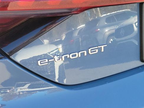Used 2024 Audi e-tron GT Premium Plus image 10