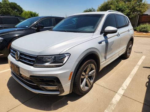 Used 2019 Volkswagen Tiguan SEL R-Line AWD/4WD image 1