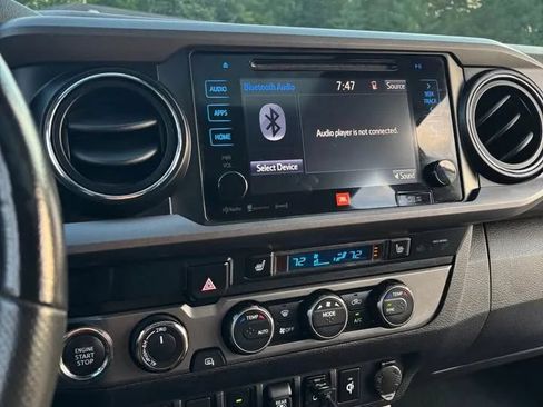 Used 2019 Toyota Tacoma TRD Pro AWD/4WD image 9