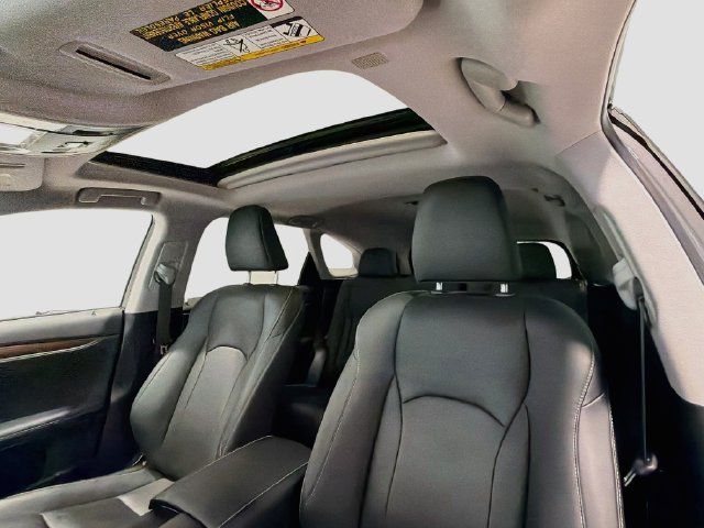 Used 2022 Lexus RX 350L Premium w/ Premium Package AWD/4WD image 19