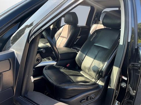 Used 2017 Nissan Titan PRO-4X image 21