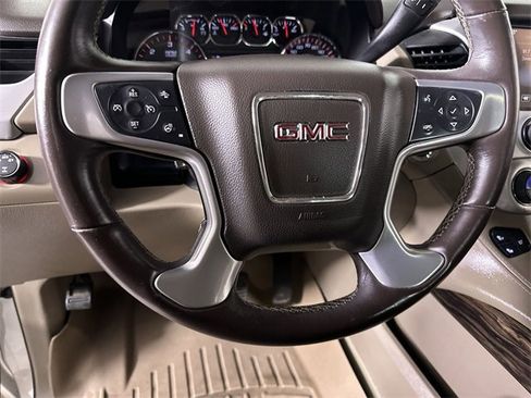 Used 2015 GMC Yukon SLT image 11