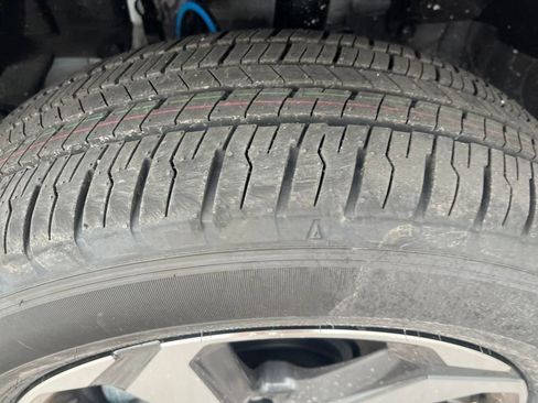 New 2025 Toyota RAV4 SE w/ Weather & Moonroof Package image 28