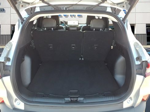 Certified 2024 Ford Escape Platinum AWD/4WD image 25